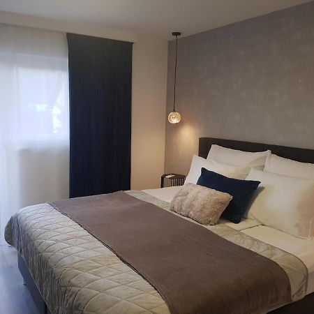 Rooms Vanteo Korenica Ngoại thất bức ảnh