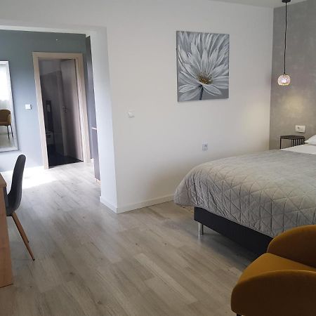 Rooms Vanteo Korenica Ngoại thất bức ảnh
