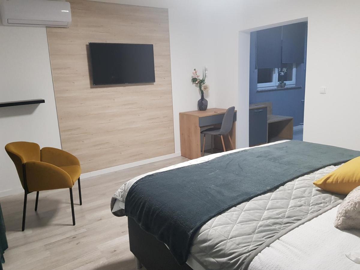 Rooms Vanteo Korenica Ngoại thất bức ảnh
