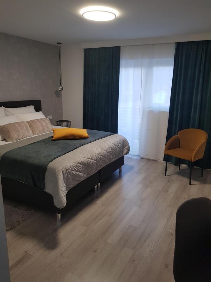 Rooms Vanteo Korenica Ngoại thất bức ảnh