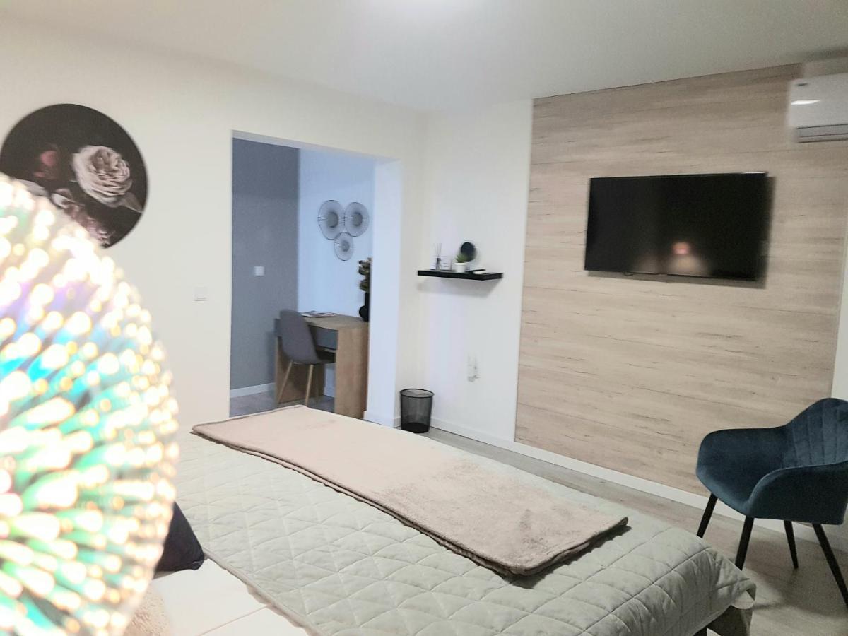 Rooms Vanteo Korenica Ngoại thất bức ảnh